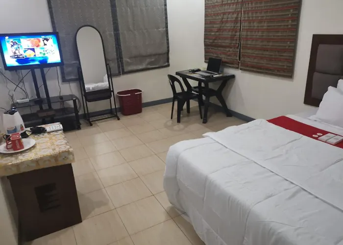 Big King Room Near Sm - Fast Wifi