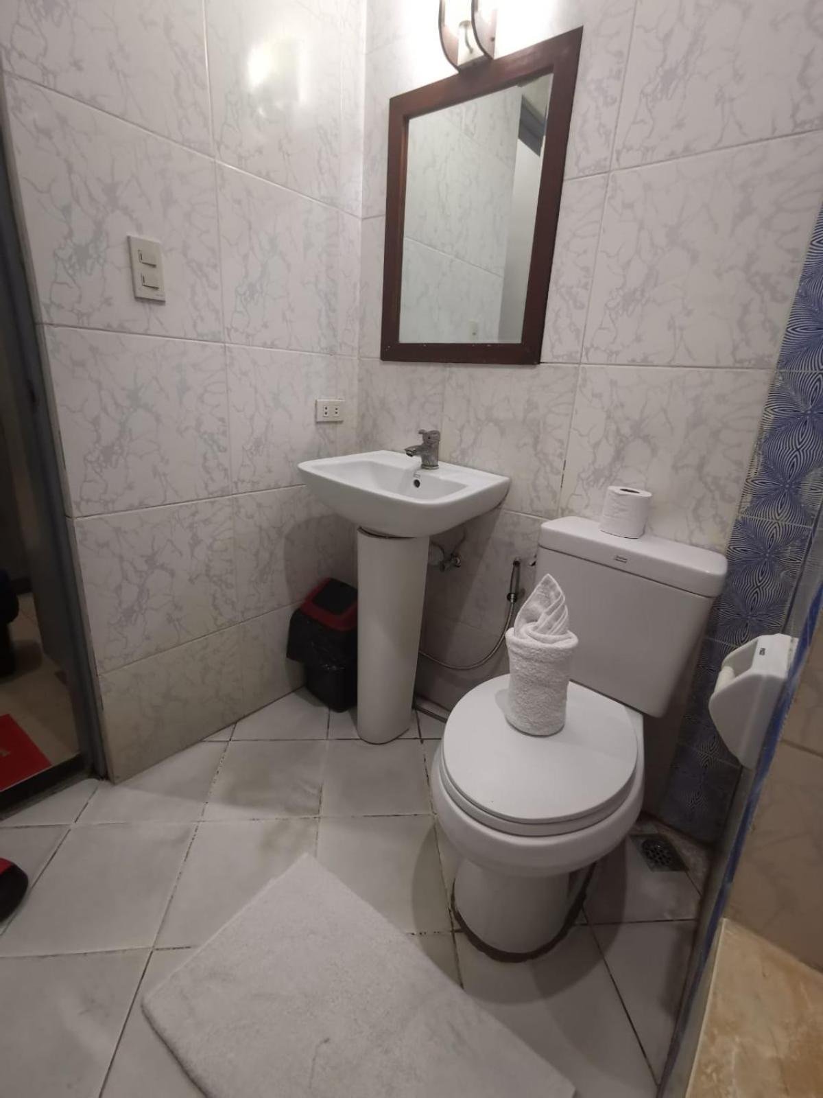Apartment Big King Near Sm - Fast Wifi Angeles